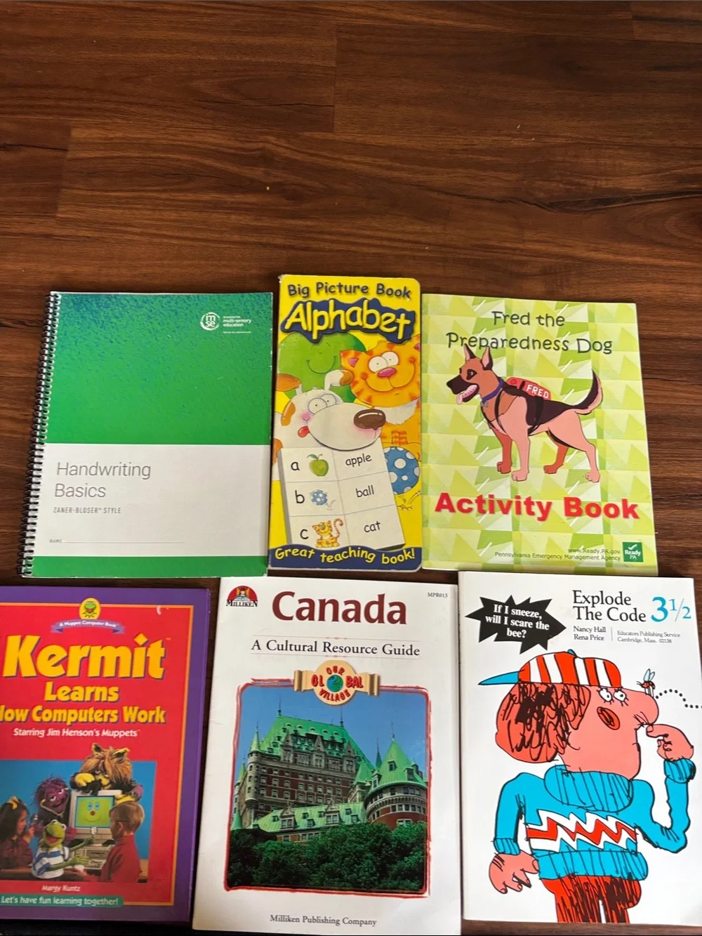 Book bundle of 5 learning books for kids